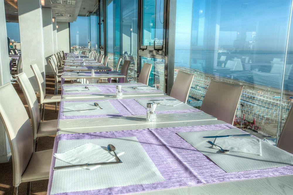 Hotel Commodore Риччоне Екстер'єр фото