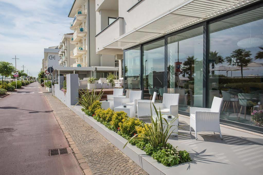 Hotel Commodore Риччоне Екстер'єр фото