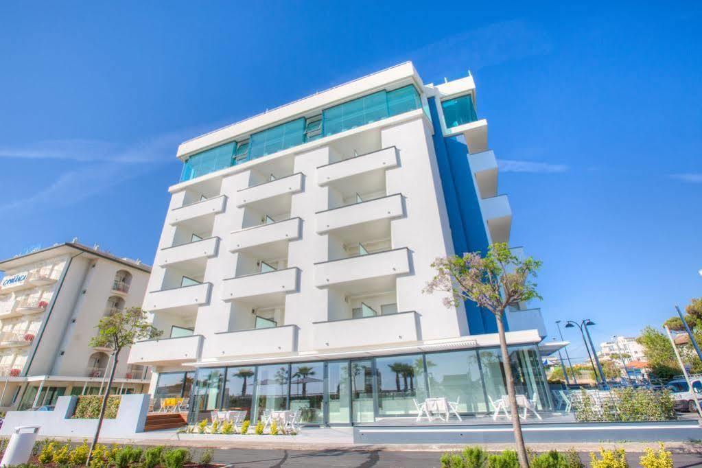 Hotel Commodore Риччоне Екстер'єр фото